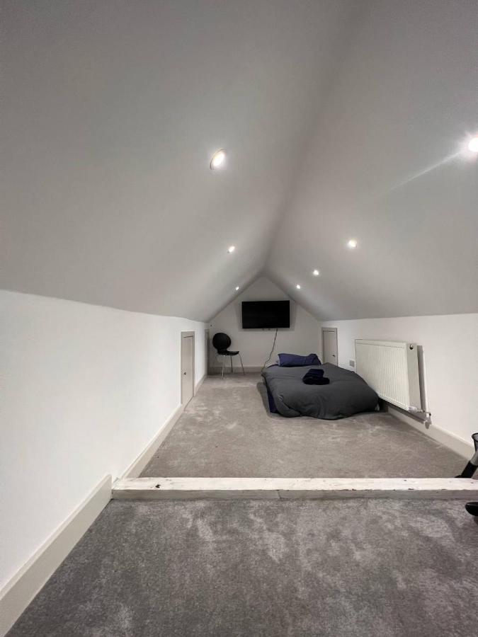 Apartament Star London Finchley Road 3-Bed Haven Zewnętrze zdjęcie